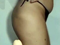 Compilation de lingerie et de vidéos de masturbation de grosses matures