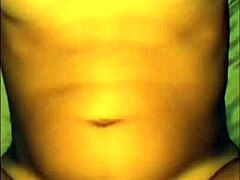 Compilation d'orgasmes de femme chaude et torride avec de gros seins