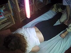 Video făcut acasă cu o milf argentiniană care primește un masaj senzual