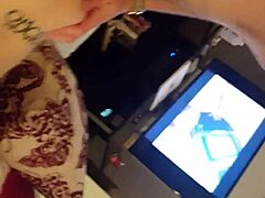 एक सेक्सी मिल्फ की चूत का असली होममेड वीडियो