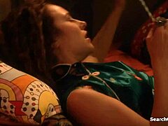 Scena de sex cu Laura Ramsey și sânii ei mari