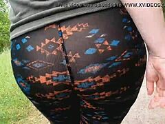 Big ass mom shows off her curves in leggings