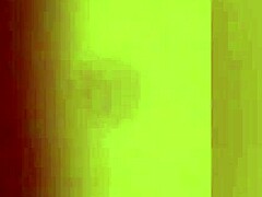 अमेरिकी शौकिया डेनिएल रॉय और कोडी बेस्ले एक गर्म त्रिगुट वीडियो में